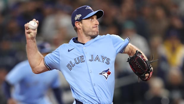Max Scherzer’s curveball and fastball were firing like they hadn’t in quite a while.