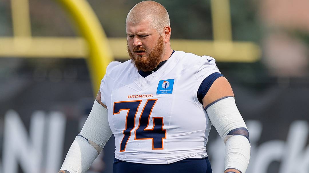 Jul 26, 2024; Englewood, CO, USA; Denver Broncos guard Ben Powers (74) during training camp at Broncos Park Powered by CommonSpirit. Jul 26, 2024; Englewood, CO, USA; Denver Broncos guard Ben Powers (74) during training camp at Broncos Park Powered by CommonSpirit.