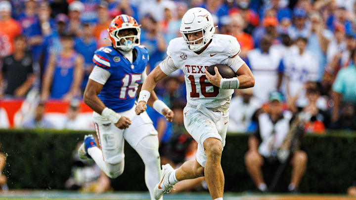 Oct 4, 2025; Gainesville, Florida, USA; Texas Longhorns quarterback Arch Manning (16) runs with the ball while Florida Gators defensive end Jayden Woods (15) chases during the second half at Ben Hill Griffin Stadium. Mandatory Credit: Matt Pendleton-Imagn Images Oct 4, 2025; Gainesville, Florida, USA; Texas Longhorns quarterback Arch Manning (16) runs with the ball while Florida Gators defensive end Jayden Woods (15) chases during the second half at Ben Hill Griffin Stadium. Mandatory Credit: Matt Pendleton-Imagn Images