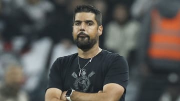 Corinthians mira contratações para a sequência da temporada.