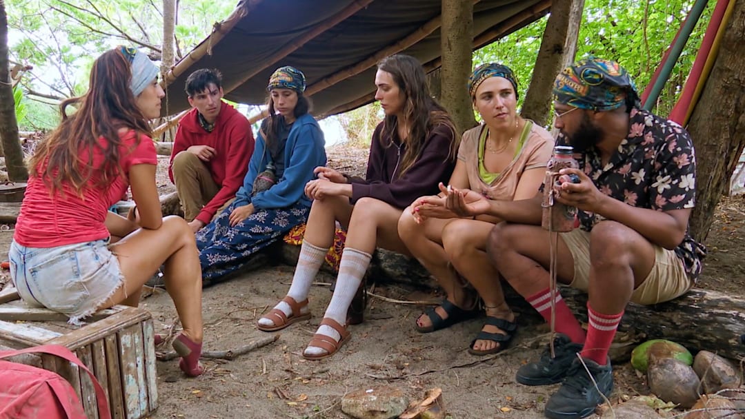 “Huge Dose of Bamboozle” – The fatiguing nature of the game is highlighted as some castaways hit their personal breaking points. Following tribal, one castaway is left visibly shaken after being left out of the vote. Then, an epic blindside takes place at tribal council, leaving some players spinning, on SURVIVOR, Wednesday, Nov. 26 Savannah Louie, Rizo Velovic, Sophi Balerdi, age Ahrens-Nichols, Sophi Segreti, and Jawann Pitts Photo: CBS ©2025 CBS Broadcasting, Inc. All Rights Reserved. 