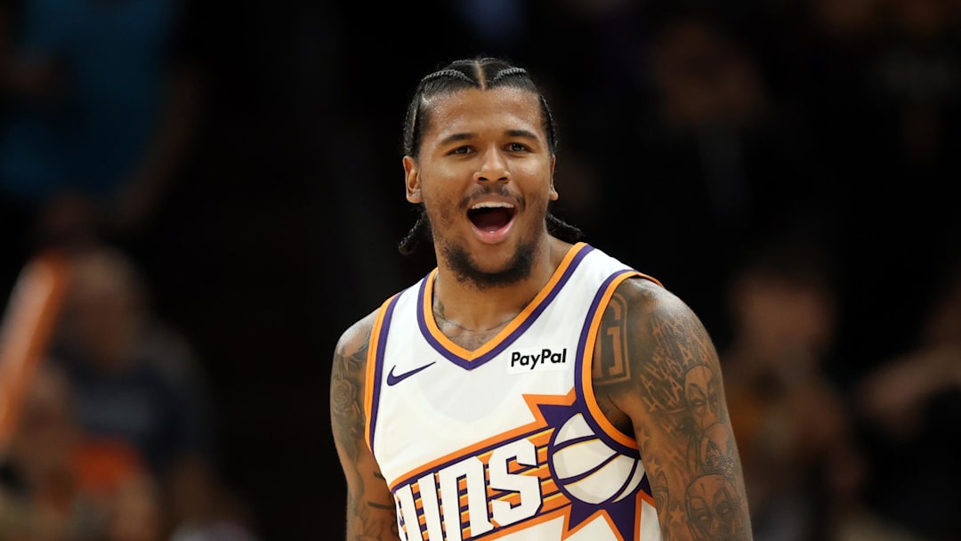 Nov 6, 2025; Phoenix, Arizona, USA; Phoenix Suns guard Jalen Green (4) celebrates against the Los Angeles Clippers at the Mortgage Matchup Center. Mandatory Credit: Mark J. Rebilas-Imagn Images