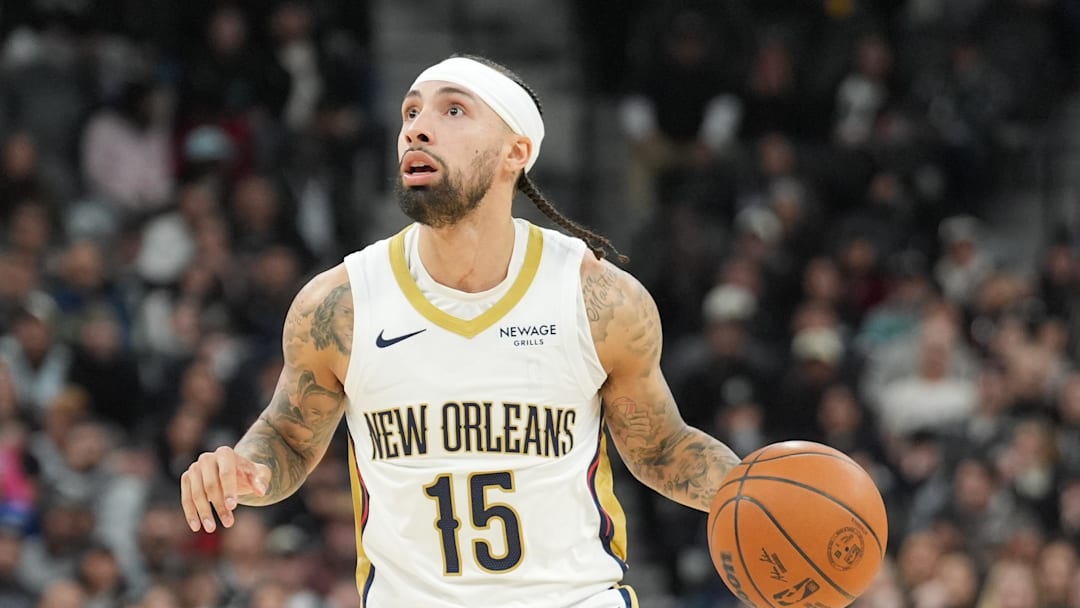 Jan 25, 2026; San Antonio, Texas, USA;  New Orleans Pelicans guard Jose Alvarado (15) sets up to shoot in the second half against the San Antonio Spurs at Frost Bank Center. Mandatory Credit: Daniel Dunn-Imagn Images
