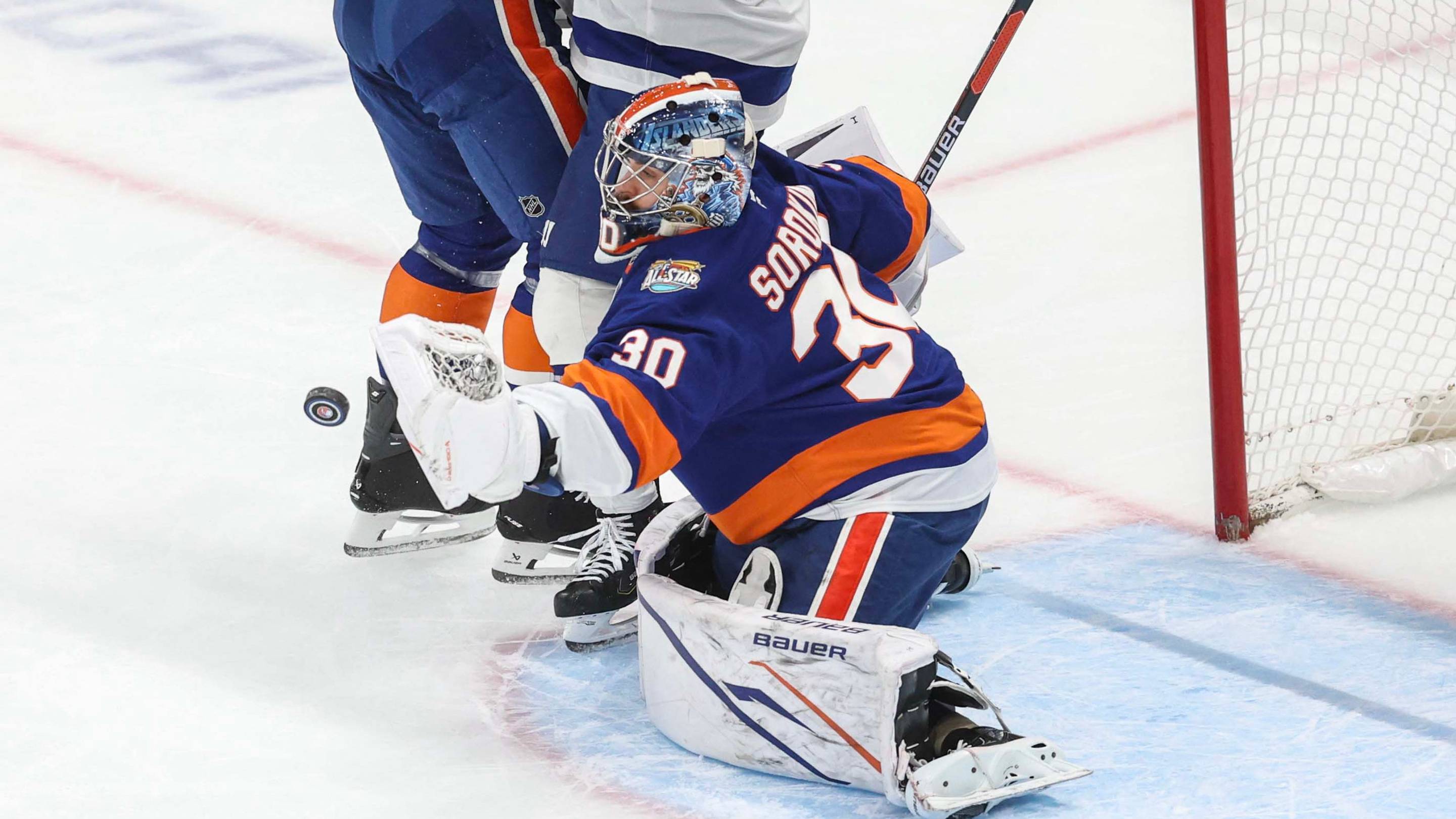 NY Islanders' Comeback Attempt Falls Short Against Lightning