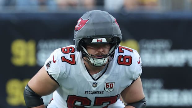 Tampa Bay Buccaneers offensive tackle Luke Goedeke (67) at the line of scrimmage against the Pittsburgh Steelers. 