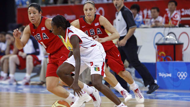 Former Chicago Sky guard Cappie Pondexter is a Chicago native who played for Team USA in the 2008 Olympic Games in Beijing