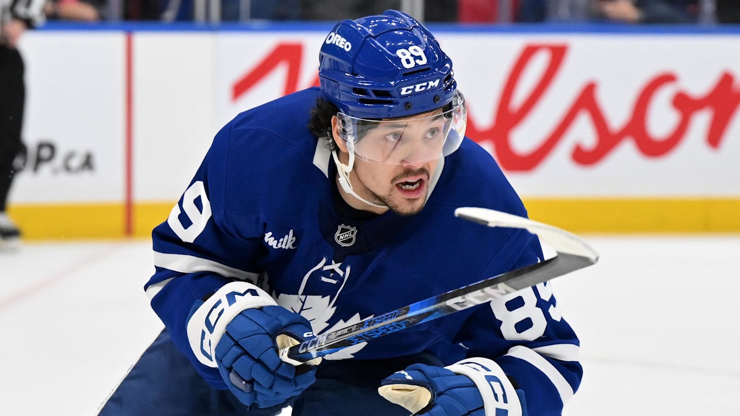 Leafs Sign Nick Robertson, Avoid Arbitration