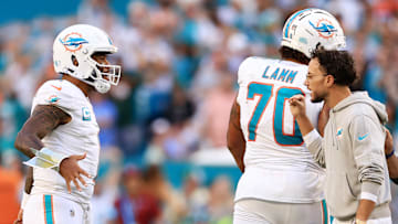 Miami Dolphins running back De'Von Achane, HC Mike McDaniel