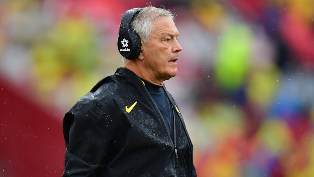 Nov 15, 2025; Los Angeles, California, USA; Iowa Hawkeyes head coach Kirk Ferentz watches game action against the Southern California Trojans during the first half at the Los Angeles Memorial Coliseum. Mandatory Credit: Gary A. Vasquez-Imagn Images Nov 15, 2025; Los Angeles, California, USA; Iowa Hawkeyes head coach Kirk Ferentz watches game action against the Southern California Trojans during the first half at the Los Angeles Memorial Coliseum. Mandatory Credit: Gary A. Vasquez-Imagn Images
