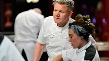 HELL'S KITCHEN: L-R: Gordon Ramsay and contestant Hannah in the HELL'S KITCHEN “Five Comedians Walk Into Hell” episode airing Thursday, Jan. 16 (8:00- 9:01PM ET/PT) on FOX. CR: FOX. ©2025 FOX Media LLC.