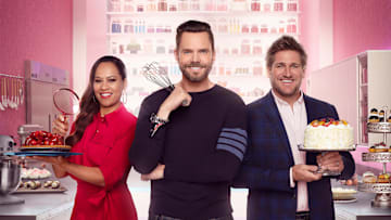 CRIME SCENE KITCHEN: L-R: Yolanda Gampp, Joel McHale and Curtis Stone. CRIME SCENE KITCHEN premieres Monday, May 22 (8:00-10:00 PM ET/PT) on FOX. CR: Drew Hermann / FOX. © 2023 FOX Media LLC.