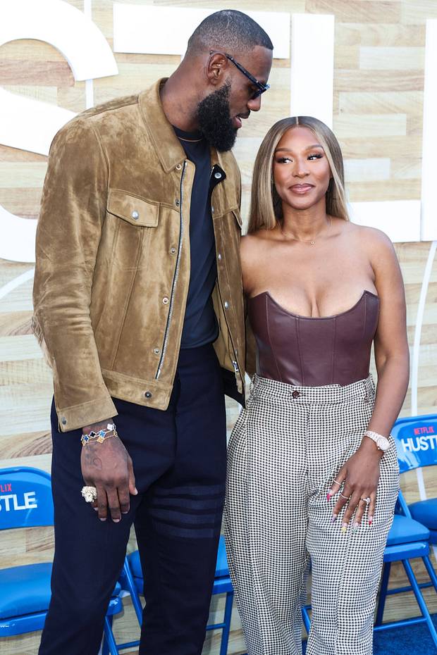 LeBron James’ wife Savannah crushes Drake with husband partying on beach