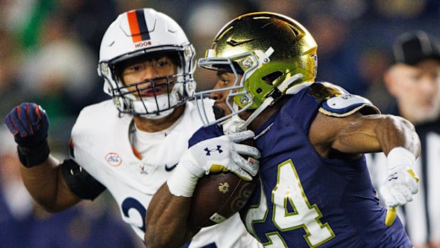 Notre Dame RB Jadarian Price runs against Virgini
