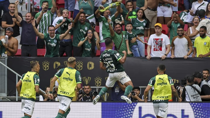 Gabriel Menino foi decisivo para o Palmeiras levantar a taça