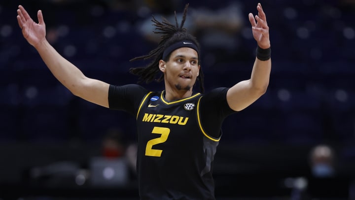 Eastern Illinois vs Missouri prediction and college basketball pick straight up and ATS for Tuesday's game between EIU vs MIZ. Eastern Illinois vs Missouri prediction and college basketball pick straight up and ATS for Tuesday's game between EIU vs MIZ.