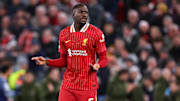 Ibrahima Konaté, défenseur français des Reds.