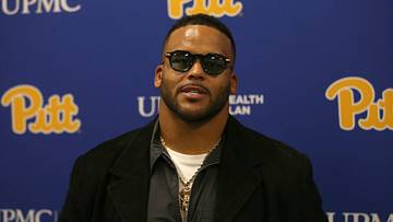 Aaron Donald to Be Honored in 2025 Rams Celebration