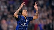 Leny Yoro a marqué avec Manchester United lors du quart de finale de Ligue Europa face à l'OL.