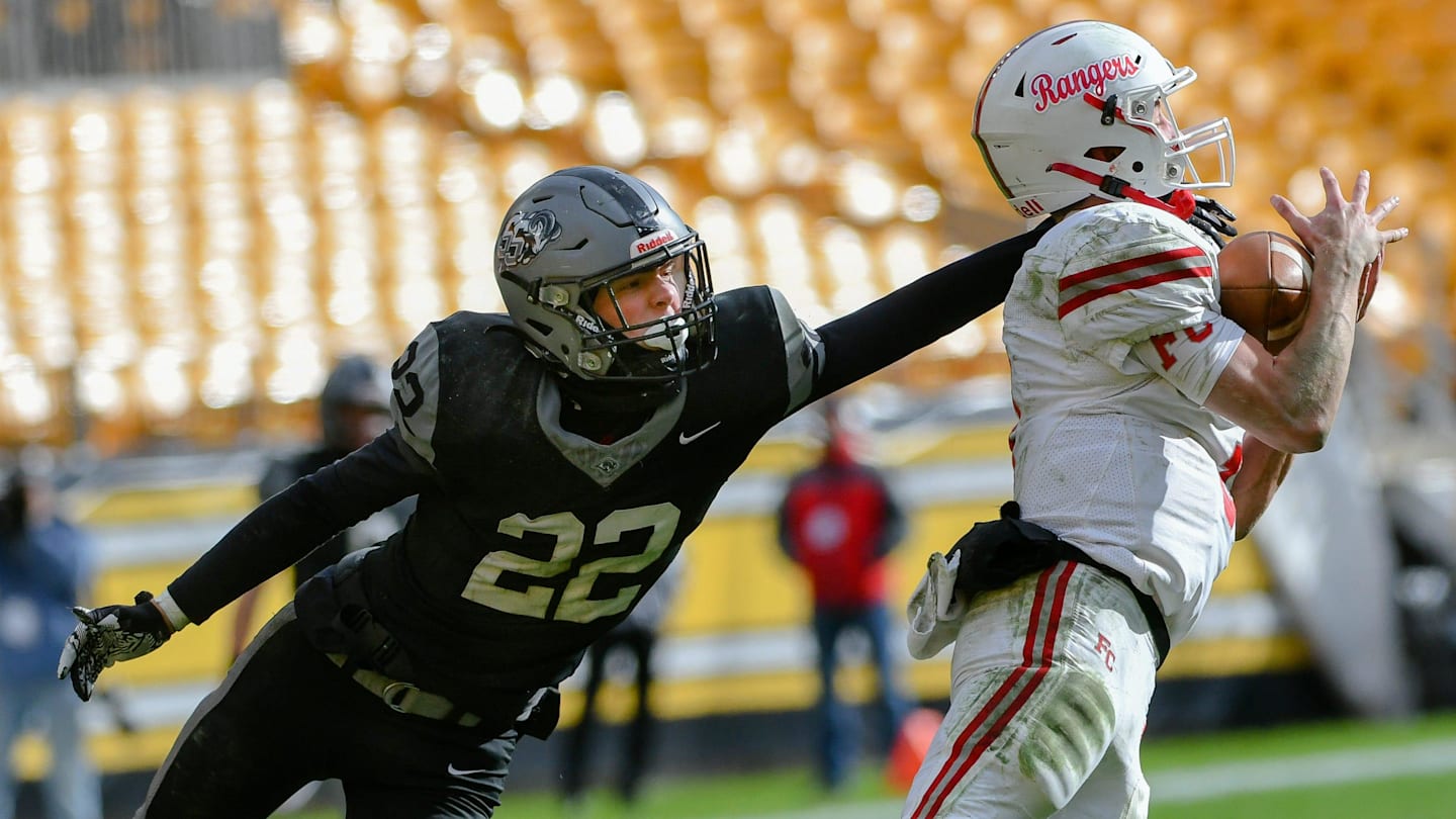 週六，賓州州立大學 (Penn State) 完全失利，尼塔尼雄獅隊 (Nittany Lions) 獲得 2026 年精英賽冠軍