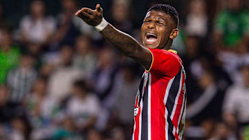 Arboleda foi para o Equador sem avisar o clube