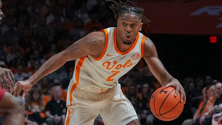 Lanier leads the SEC in scoring with 20.3 points per game. Lanier leads the SEC in scoring with 20.3 points per game.