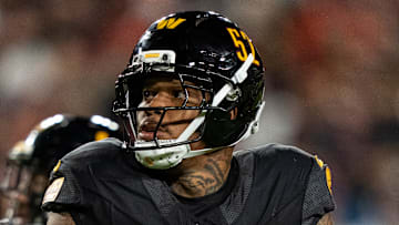 Washington Commanders defensive end Preston Smith