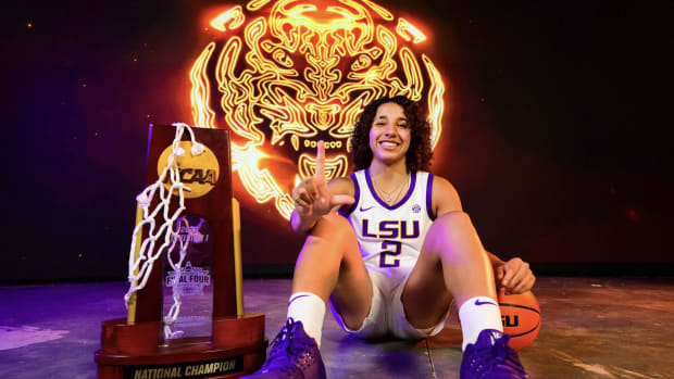 LSU target Aaliyah Chavez on her unofficial visit to Baton Rouge on June 5, 2024. 