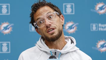 Miami Dolphins head coach Mike McDaniel