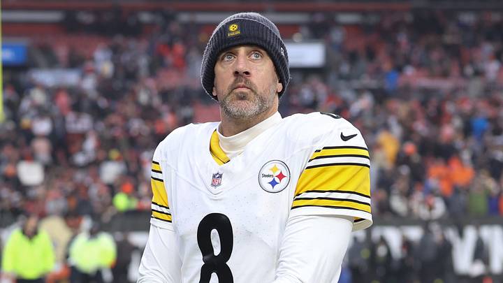 Pittsburgh Steelers quarterback Aaron Rodgers 