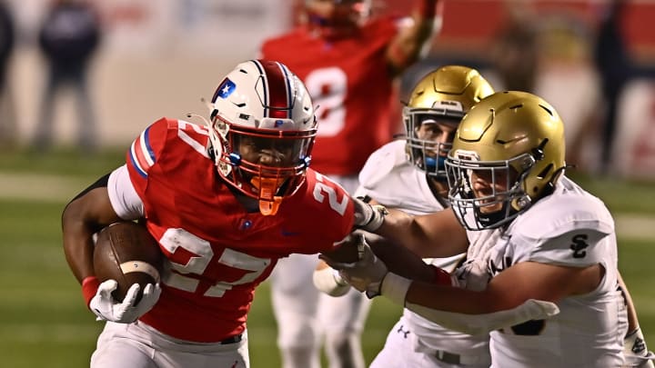 Little Rock Parkview running back Cam Settles. 