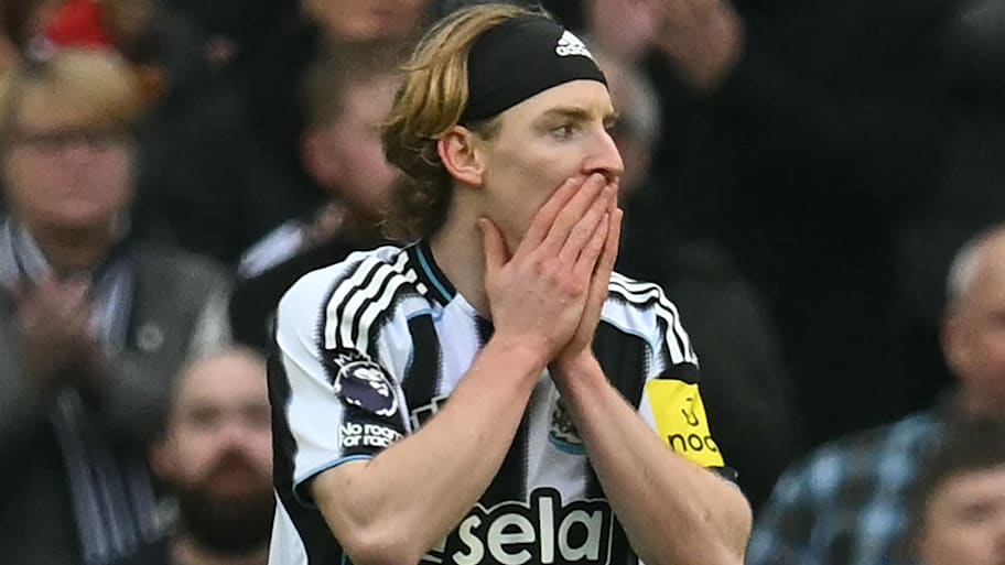 Anthony Gordon looking disappointed.