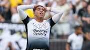 Giovane está praticamente fora do Corinthians