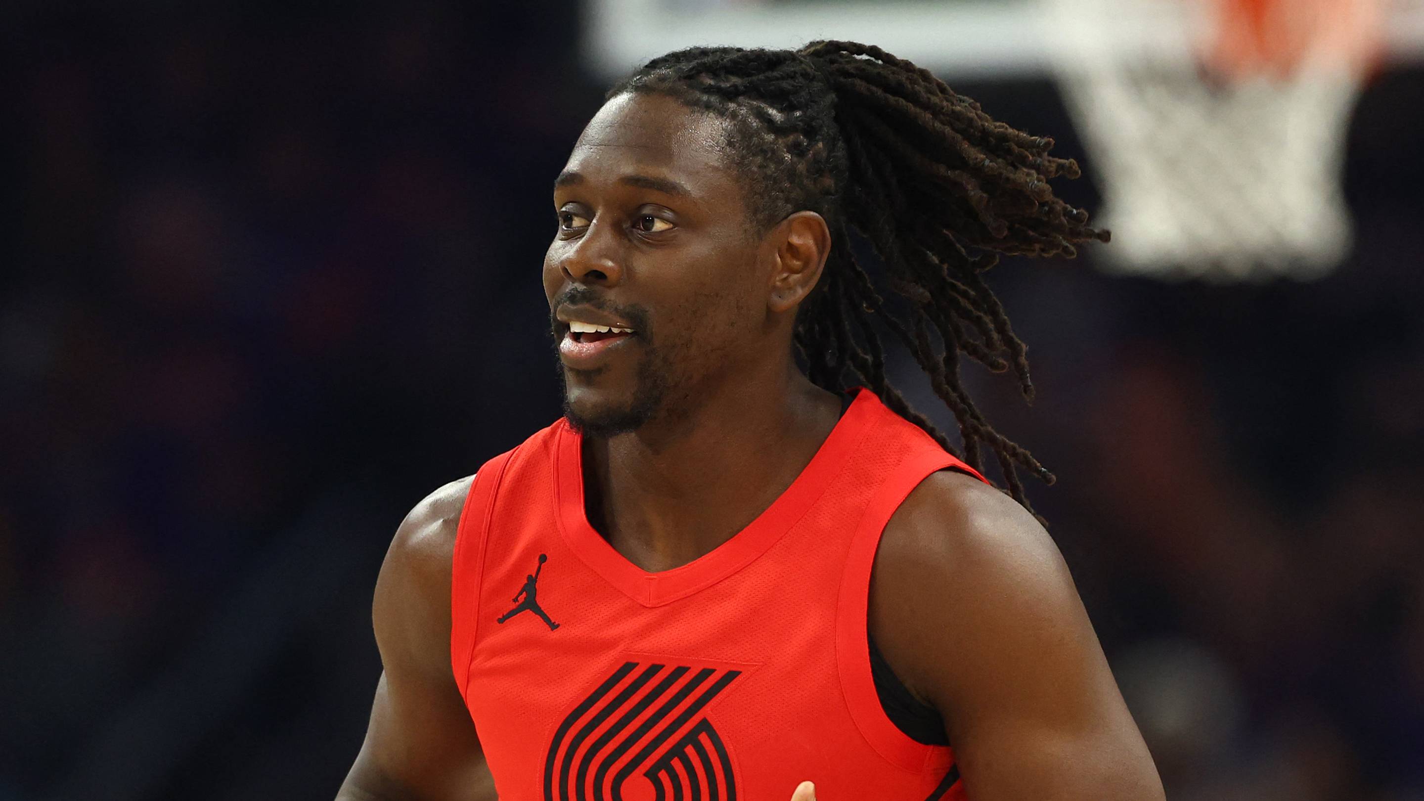 Jrue Holiday’s versatility is the key to making Blazers’ wonky roster work