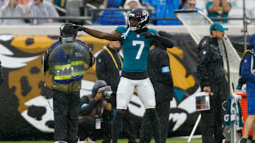Dec 29, 2024; Jacksonville, Florida, USA; Jacksonville Jaguars wide receiver Brian Thomas Jr. (7) signals first down against the Tennessee Titans during the second quarter at EverBank Stadium. 