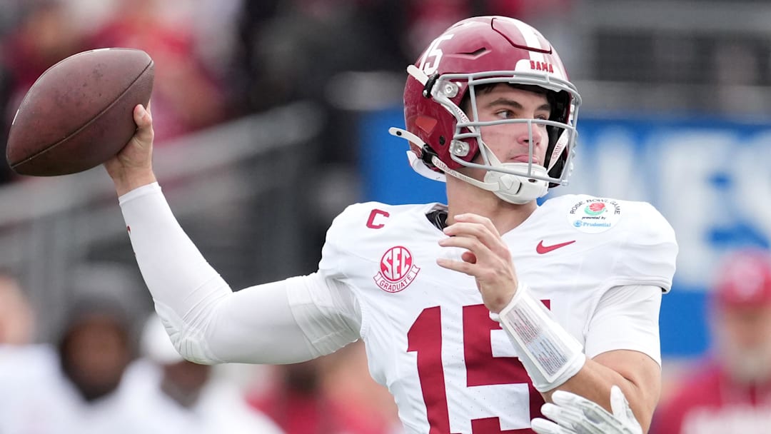 Alabama quarterback Ty Simpson