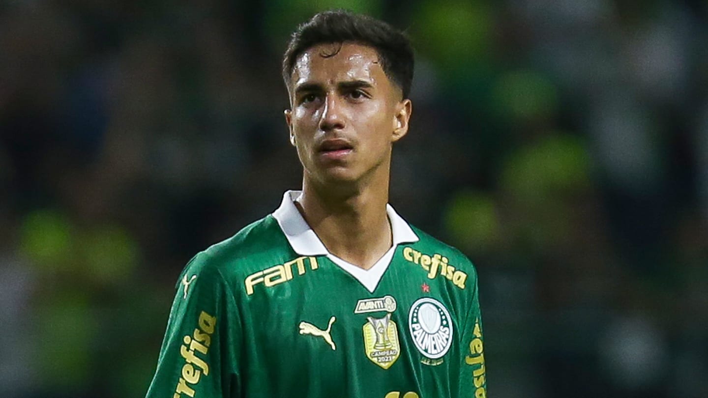 Man City announce £29.4m signing of Vitor Reis from Palmeiras Man City announce £29.4m signing of Vitor Reis from Palmeiras