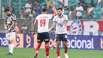 Cauly marcou pelo segundo jogo seguido