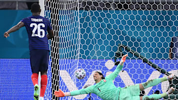 Sommer und Thuram stehen auch bei den Fohlen im Fokus Sommer und Thuram stehen auch bei den Fohlen im Fokus