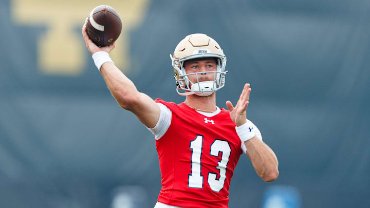 Notre Dame quarterback CJ Carr