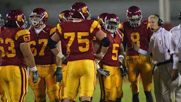 Arizona Wildcats v USC Torjans