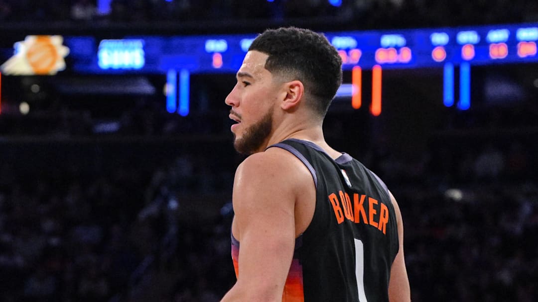 Jan 17, 2026; New York, New York, USA; Phoenix Suns guard Devin Booker (1) sets the play during the second half  against the New York Knicks at Madison Square Garden. Mandatory Credit: John Jones-Imagn Images