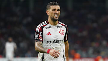 Arrascaeta faz grande temporada com a camisa rubro-negra