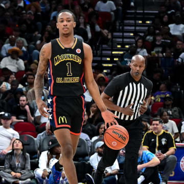 Mar 28, 2023; Houston, TX, USA; McDonald's All American West forward Ron Holland (1) in action during the first half against the McDonald's All American East at Toyota Center. Mandatory Credit: Maria Lysaker-USA TODAY Sports