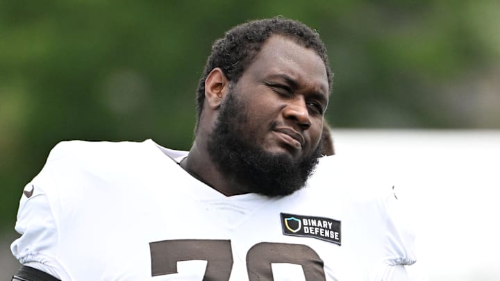 Cleveland Browns offensive tackle Dawand Jones