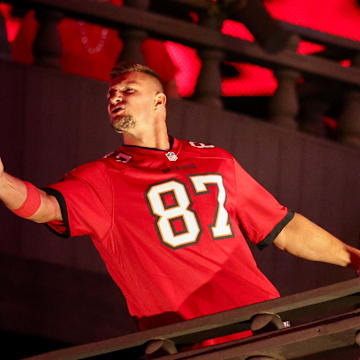 Rob Gronkowski at a Bucs game after his retirement.