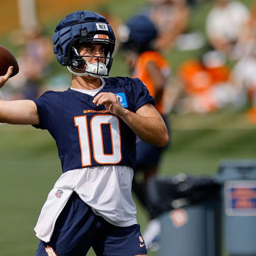 Jul 26, 2024; Englewood, CO, USA; Denver Broncos quarterback Bo Nix (10) during training camp at Broncos Park Powered by CommonSpirit. 