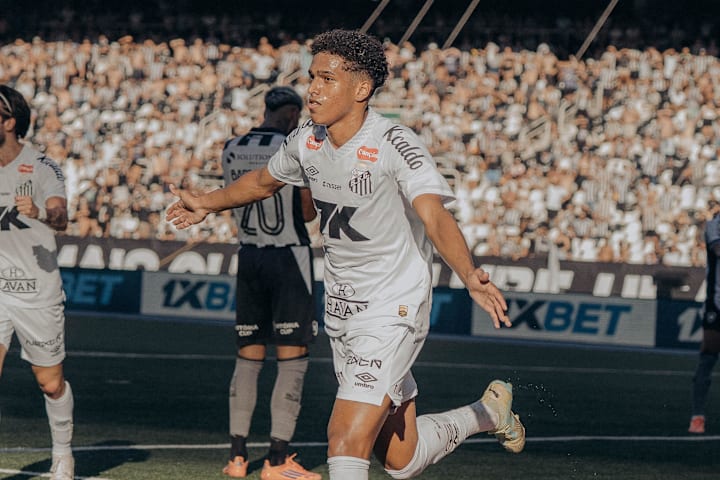 Souza foi um dos melhores em campo pelo Peixe