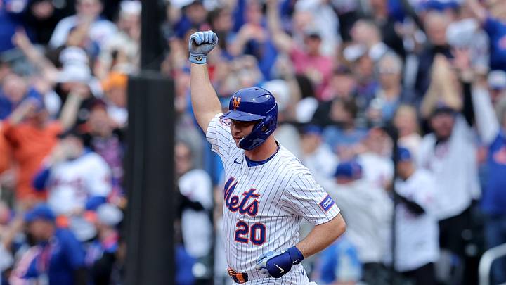 Apr 4, 2025; New York City, New York, USA; New York Mets first baseman Pete Alonso (20) rounds the bases after hitting a two run home run against the Toronto Blue Jays during the first inning at Citi Field. Mandatory Credit: Brad Penner-Imagn Images