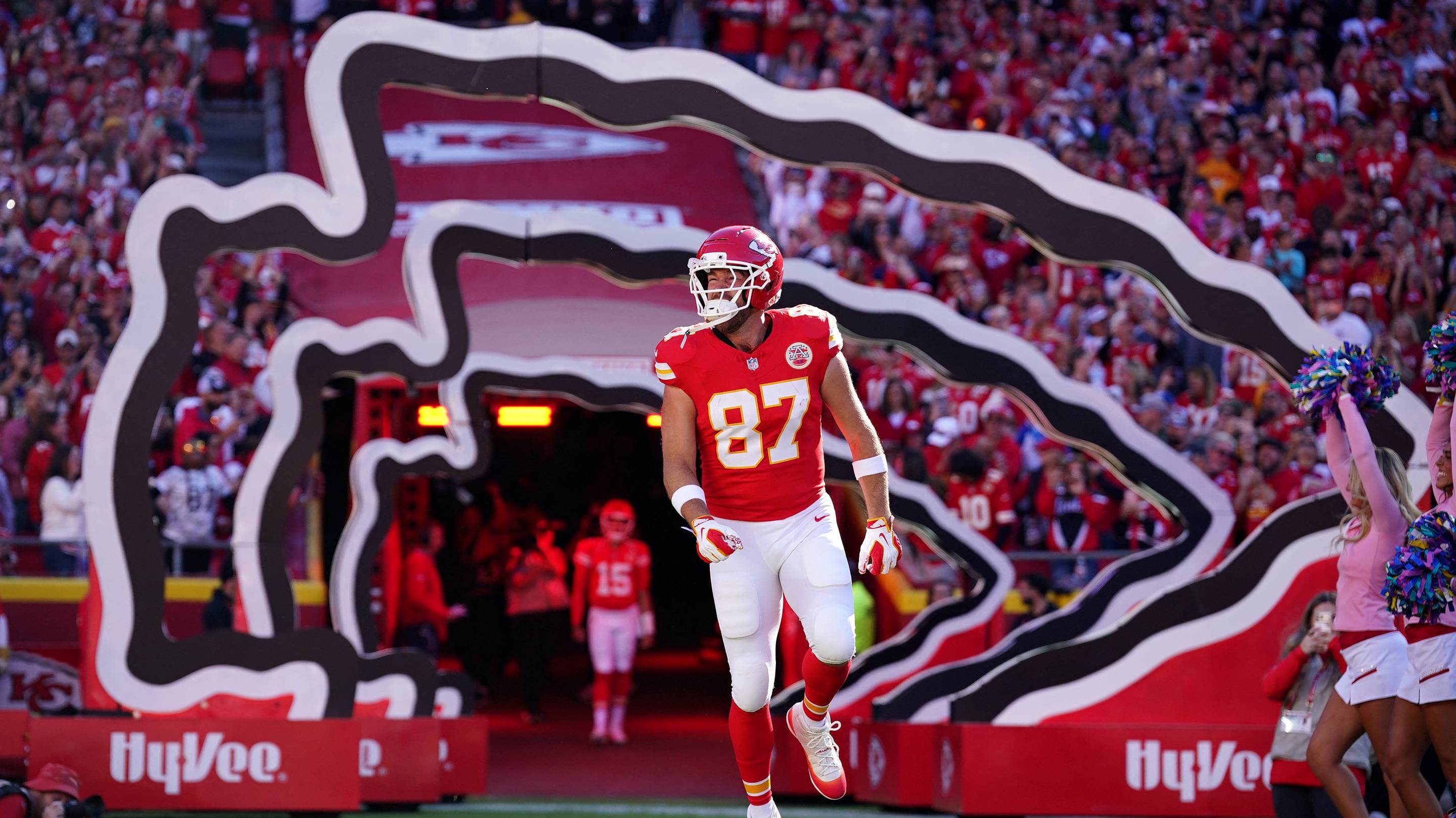 Travis Kelce vs. Tony Gonzalez: Who really deserves the Chiefs’ greatest tight end title?