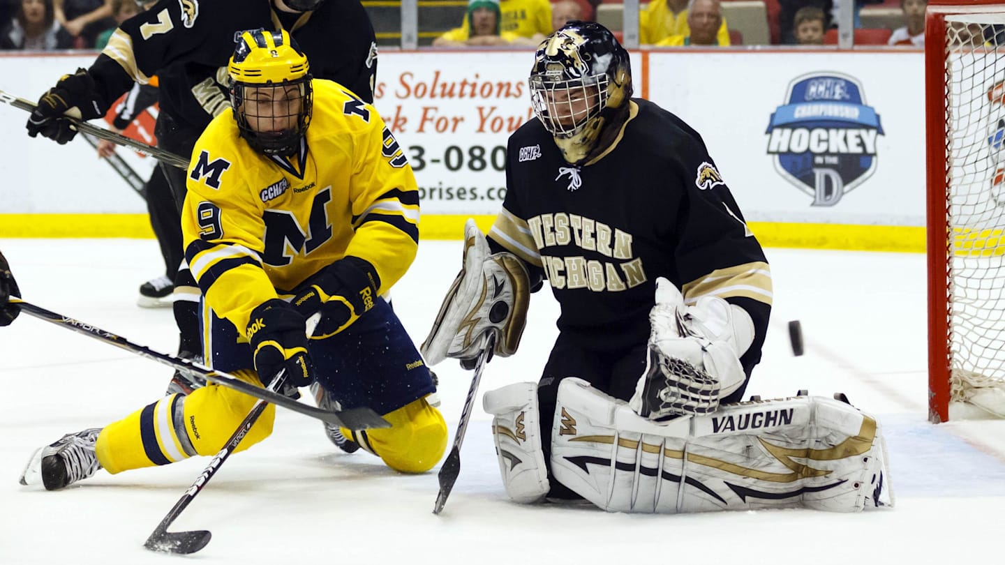 Marquee Matchups in Michigan, Minnesota Highlight College Hockey Schedule: Puck Drop